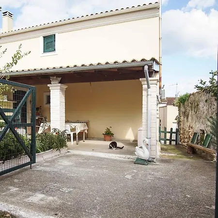 Yvoni Village House 公寓 *